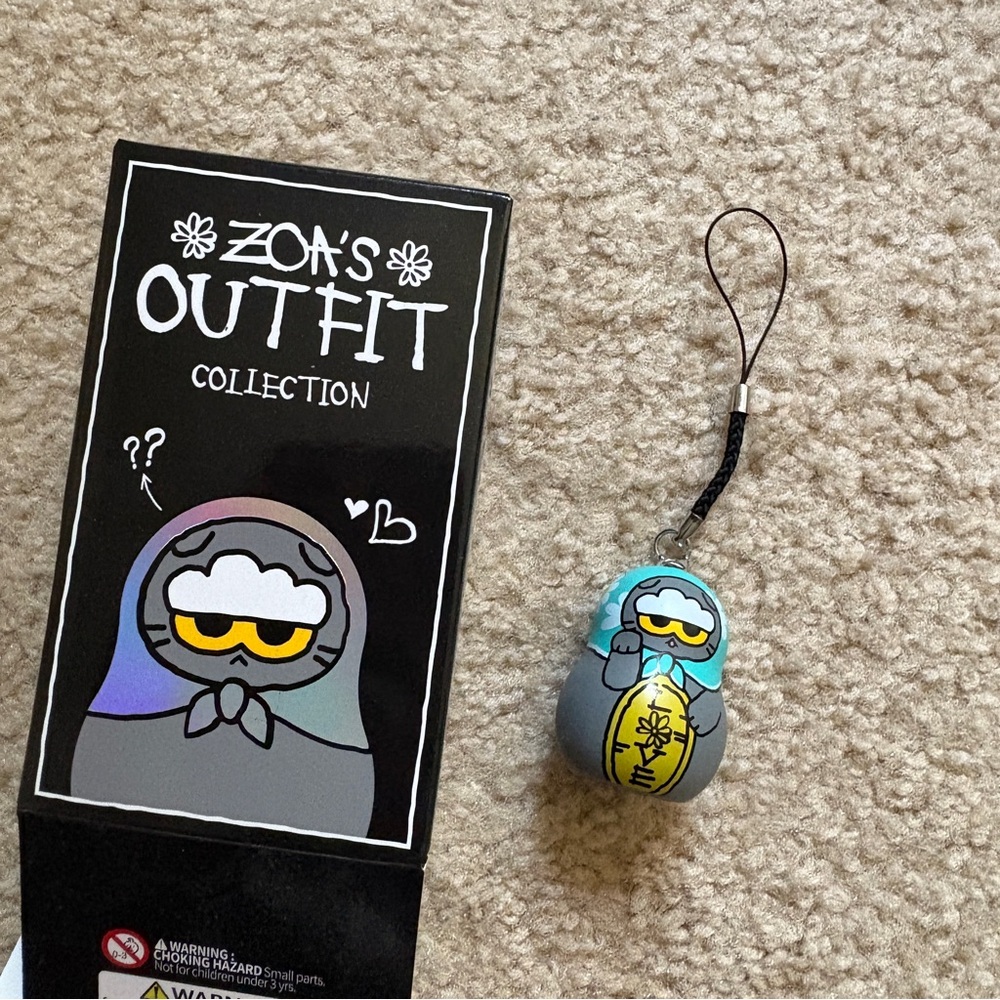 ZOA’s OUTFIT COLLECTION Figure Keyring Rare